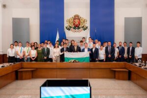 Ръководители и медалисти от националния отбор по география с отличия за успехите през 2026 г.
